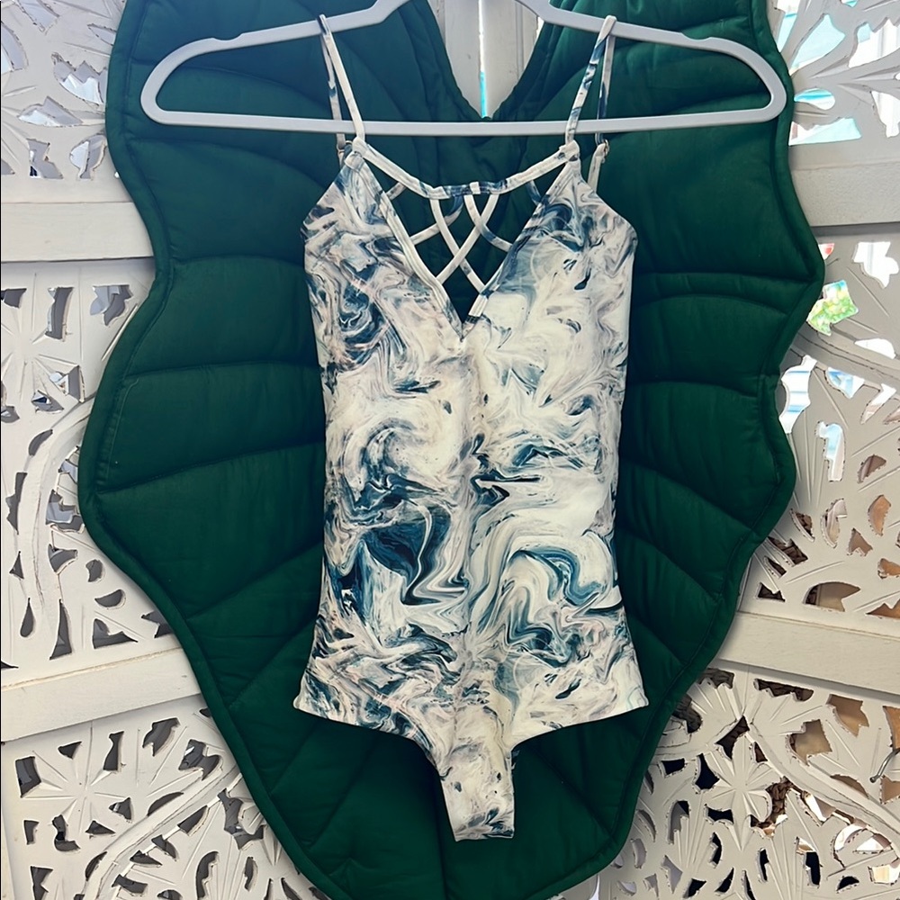 Issa De Mar São Paulo one piece swimsuit. Size XS. Blue tie dye print.